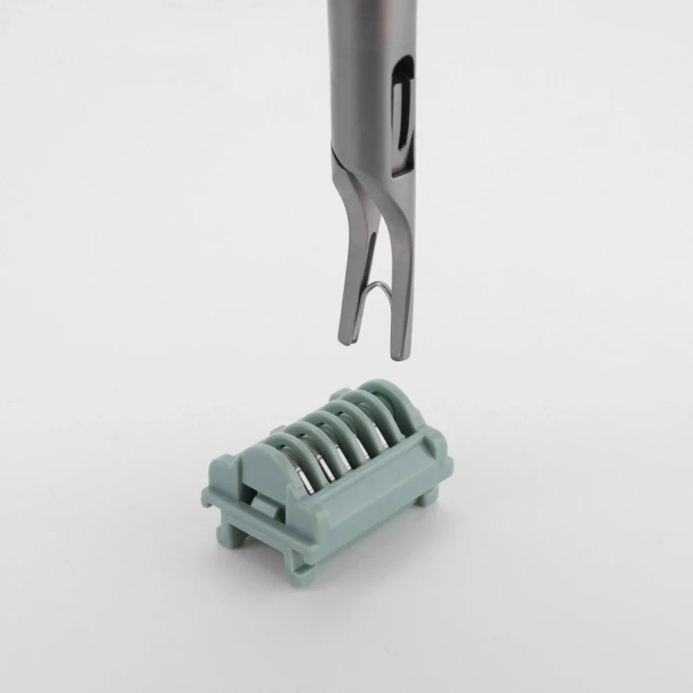 Titanium Ligating Clips, 120pcs per Box LT100 LT200 LT300 LT400, Hemostatic Clips for Laparoscopic Minimally Invasive Surgery