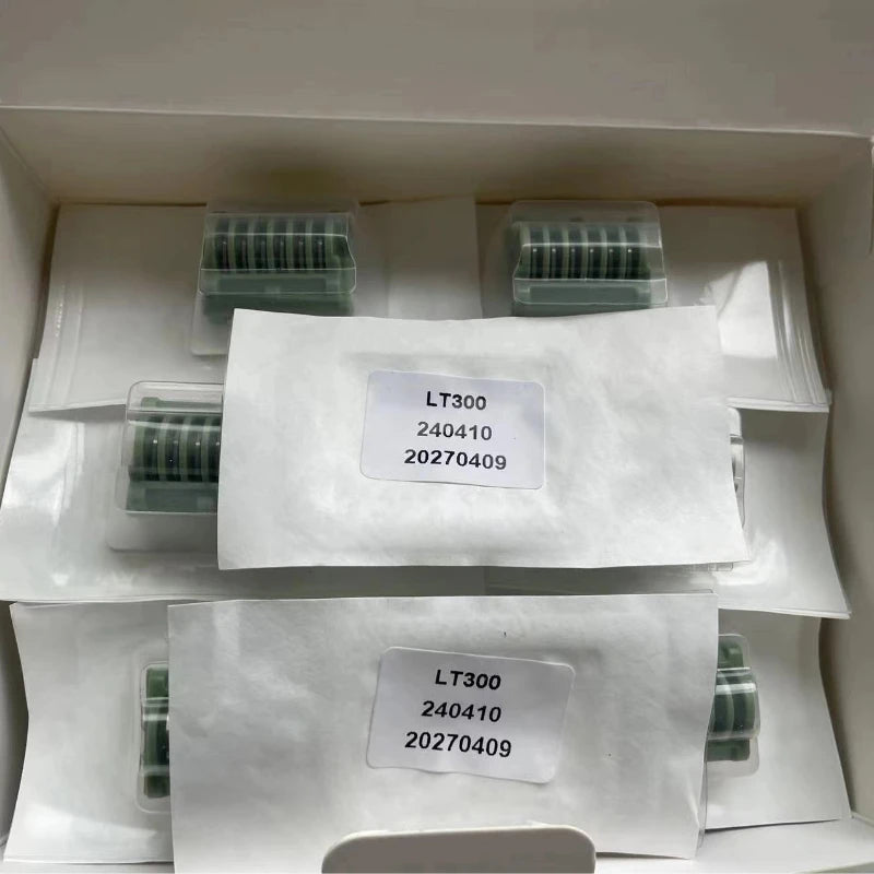 Titanium Ligating Clips, 120pcs per Box LT100 LT200 LT300 LT400, Hemostatic Clips for Laparoscopic Minimally Invasive Surgery